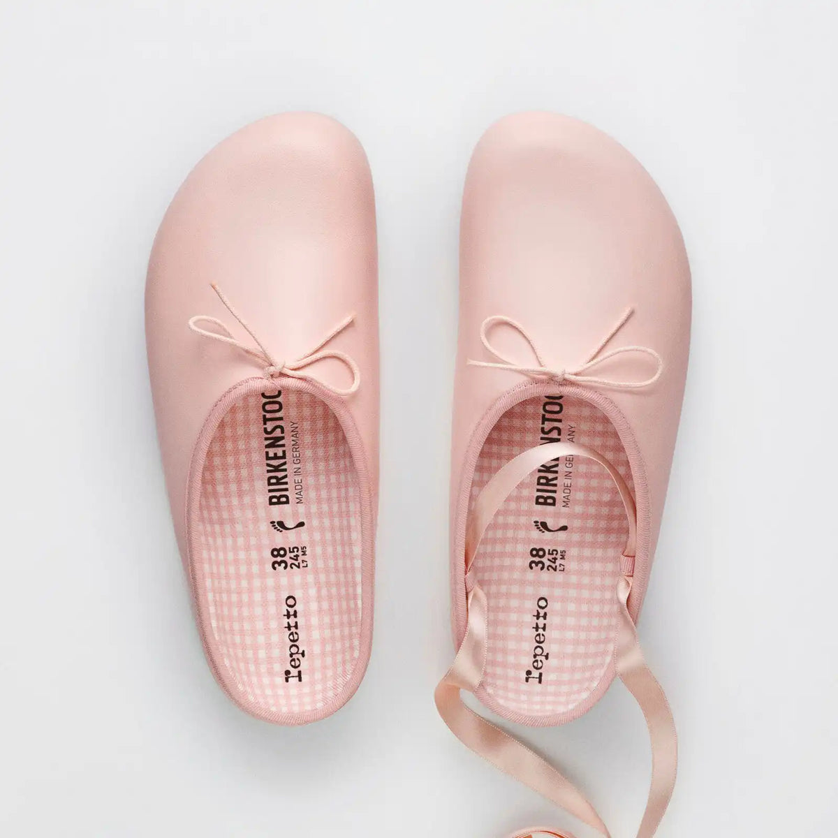 Repetto Opéra Natural Leather Icon Pink