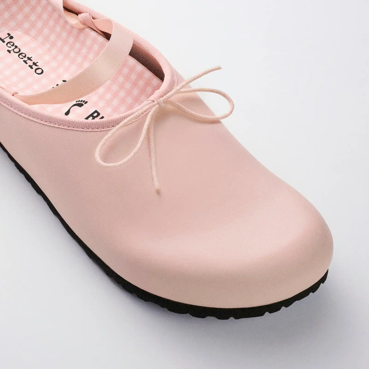 Repetto Opéra Natural Leather Icon Pink